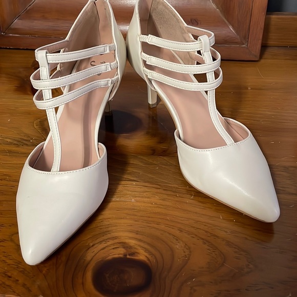 Journee Collection Shoes Journee Collection Womens Pacey Faux